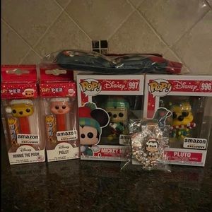 Disney Christmas Funko Pop box